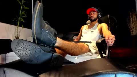 Snapshot of alessandro__wye chatting on 5, 11, 2025 ALESSANDRO WYE online show from 5, 11, 2025