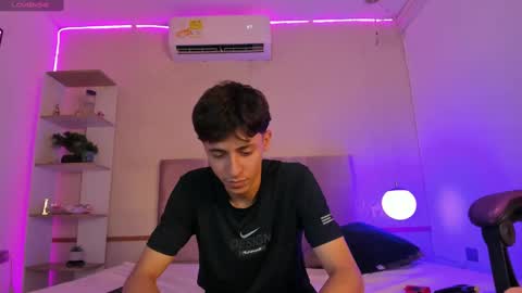 Alessandro Dybala online show from 4, 3, 2025