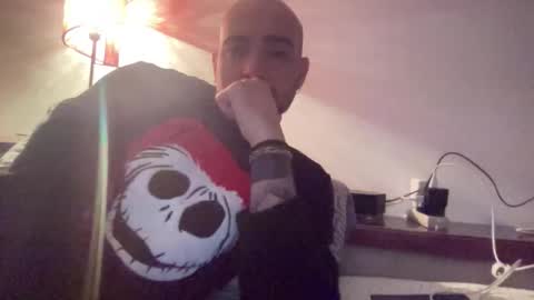 Snapshot of alessandromori91 chatting on 17, 12, 2025 alessandromori91 online show from 17, 12, 2025