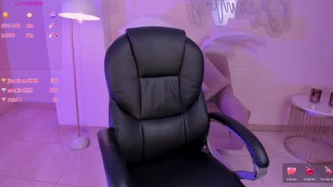 Alessia  online show from 5, 1, 2025