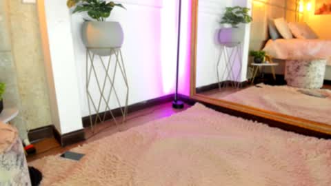 Alessia online show from 10, 2, 2025