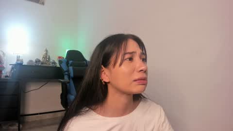 Snapshot of alessiavix chatting on 25, 12, 2024 Alessia Meow online show from 25, 12, 2024