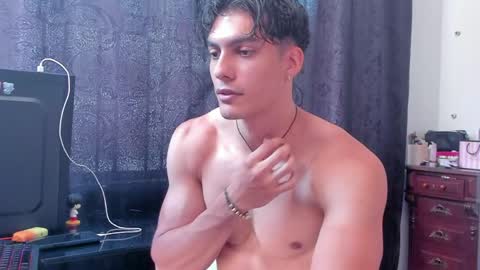 Snapshot of alessio_vale chatting on 24, 5, 2026 alessio Vale online show from 24, 5, 2026