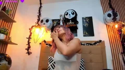 Snapshot of alesziarose chatting on 18, 10, 2025 Aleszia online show from 18, 10, 2025