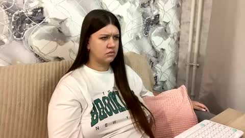 Aletta Oushen online show from 17, 2, 2025