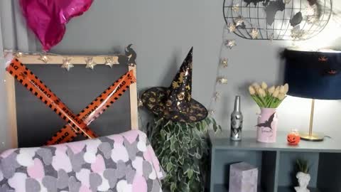 Snapshot of alettablacck chatting on 22, 10, 2025 alettablacck online show from 22, 10, 2025