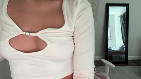 Snapshot of alex499990 chatting on 7, 11, 2025 alex online show from 7, 11, 2025