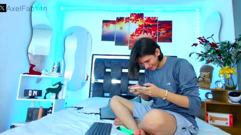 sneider online show from 16, 1, 2025