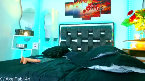 sneider online show from 3, 3, 2025