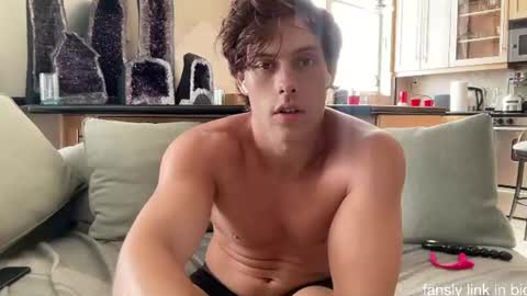 Alex Stone online show from 11, 7, 2026