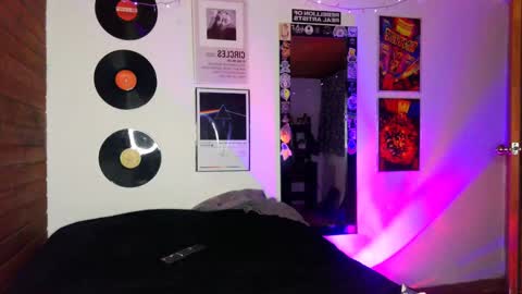 Alex online show from 4, 2, 2025