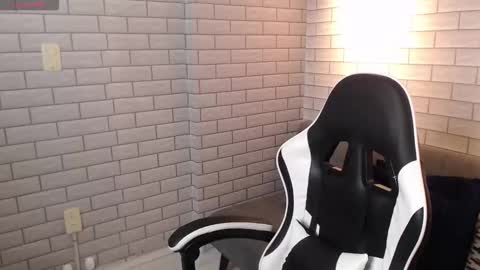 Alex  online show from 9, 3, 2026