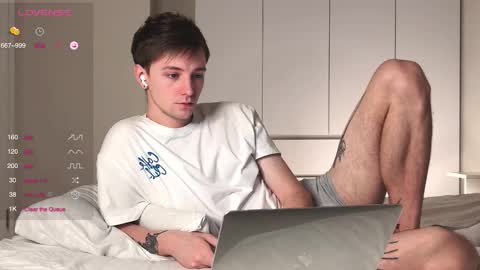 alex_schafer online show from 17, 12, 2025