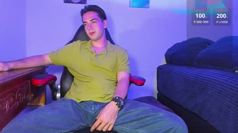 Snapshot of alex_smith0 chatting on 29, 12, 2024 online show from 29, 12, 2024