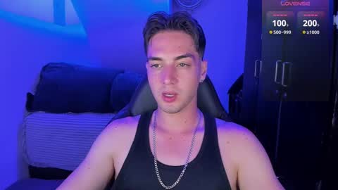 Snapshot of alex_smith0 chatting on 22, 2, 2025 online show from 22, 2, 2025