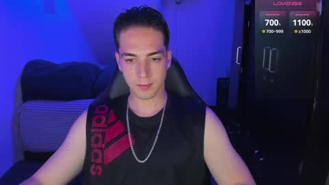 Snapshot of alex_smith0 chatting on 1, 3, 2025 online show from 1, 3, 2025