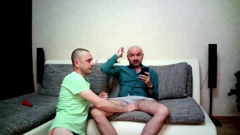 Alex and Tobey online show from 6, 1, 2026