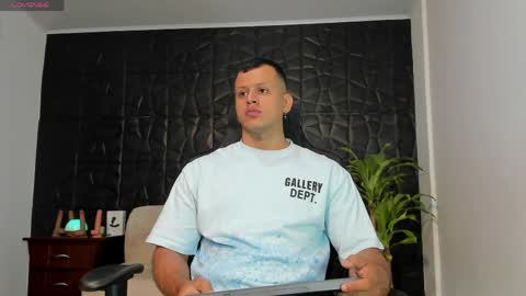 Snapshot of alex_tower chatting on 28, 3, 2026 Alex Towers online show from 28, 3, 2026