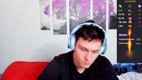 Snapshot of alex_wandhot chatting on 7, 10, 2025 Alex WandHot online show from 7, 10, 2025