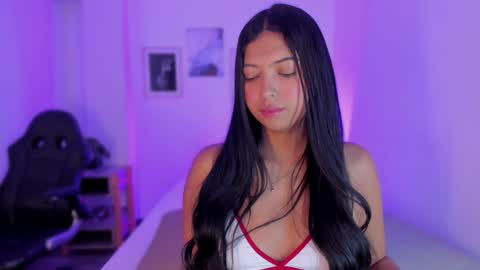Snapshot of alexa_millers_ chatting on 8, 2, 2025 Alexa Millers online show from 8, 2, 2025