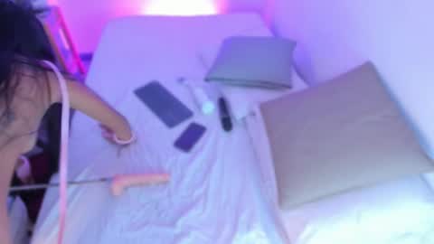 Snapshot of alexa_millers_ chatting on 2, 3, 2025 Alexa Millers online show from 2, 3, 2025