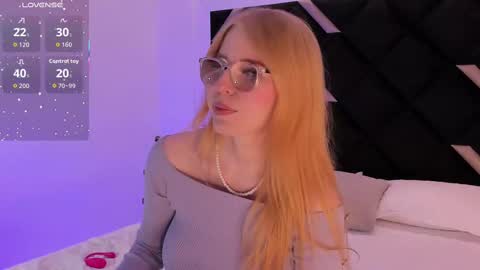 Snapshot of alexahandler chatting on 16, 9, 2025 Alexa Handler online show from 16, 9, 2025