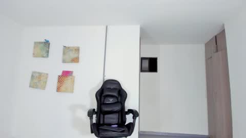 Alexandra Castillo online show from 31, 1, 2025