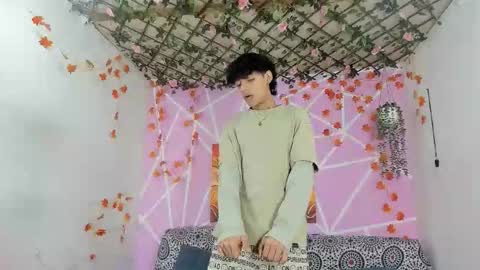 Snapshot of alexandluke1 chatting on 17, 12, 2025 chicos hot online show from 17, 12, 2025