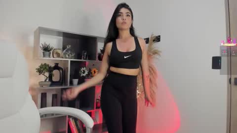 Alexandra Rodriguez online show from 6, 2, 2026