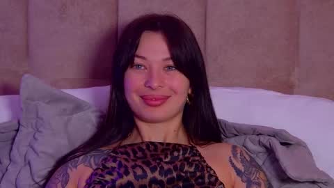 AlexandraBloom online show from 10, 3, 2025