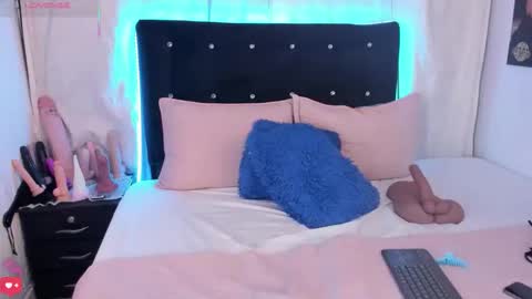 Alexandra novaa online show from 20, 5, 2026
