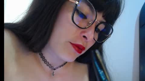 alexandrasaen online show from 20, 11, 2025