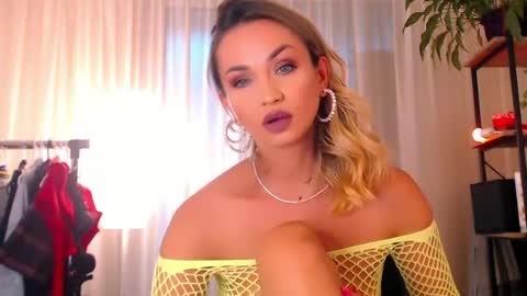 alexandrawooow online show from 20, 6, 2026