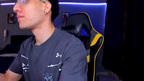 Snapshot of alexgiraldo__ chatting on 17, 9, 2025 alexgiraldo__ online show from 17, 9, 2025