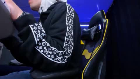 Snapshot of alexgiraldo__ chatting on 16, 10, 2025 alexgiraldo__ online show from 16, 10, 2025