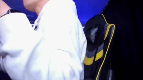 Snapshot of alexgiraldo__ chatting on 20, 10, 2025 alexgiraldo__ online show from 20, 10, 2025