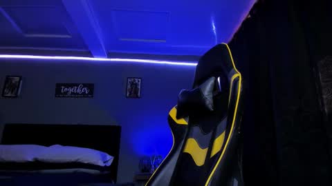 Snapshot of alexgiraldo__ chatting on 16, 11, 2025 alexgiraldo__ online show from 16, 11, 2025