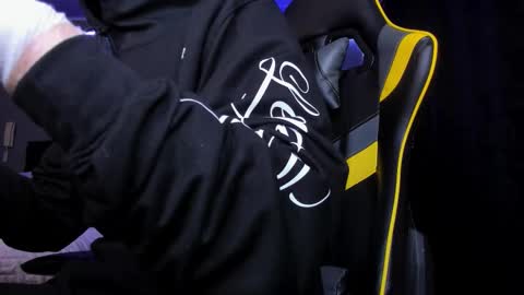 Snapshot of alexgiraldo__ chatting on 24, 11, 2025 alexgiraldo__ online show from 24, 11, 2025