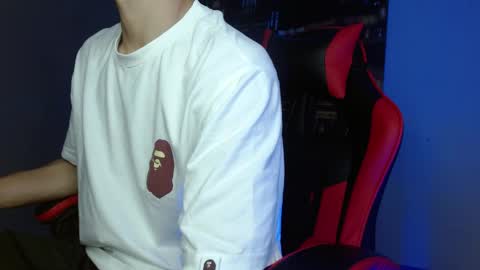 Snapshot of alexgiraldo__ chatting on 10, 5, 2026 alexgiraldo__ online show from 10, 5, 2026