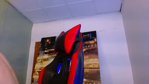 Snapshot of alexgiraldo__ chatting on 25, 5, 2026 alexgiraldo__ online show from 25, 5, 2026