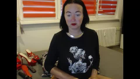 alexie33 online show from 10, 9, 2025