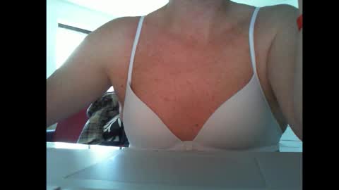 Snapshot of alexja_ganja chatting on 8, 10, 2025 Alexia online show from 8, 10, 2025