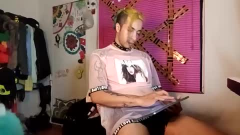 Snapshot of alexstrangerlove chatting on 26, 10, 2025 Jhonny online show from 26, 10, 2025