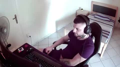 alexthepro00 online show from 14, 7, 2026