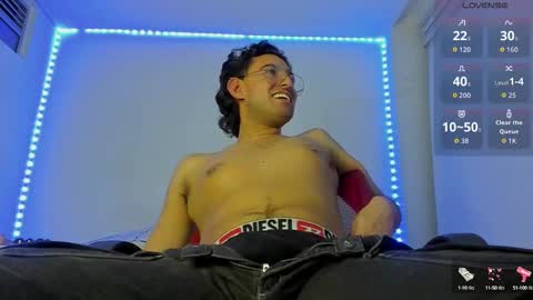 Snapshot of alexxx_savage chatting on 23, 9, 2025 Alexander online show from 23, 9, 2025