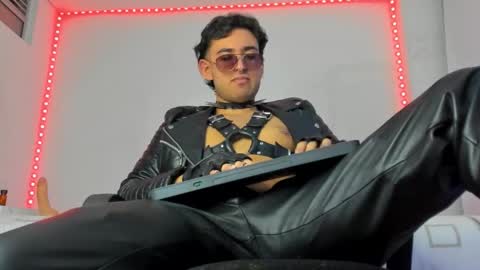 Snapshot of alexxx_savage chatting on 22, 10, 2025 Alexander online show from 22, 10, 2025