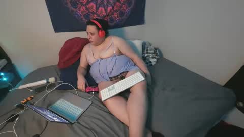 Snapshot of alexxxis2011x3 chatting on 2, 2, 2025 alexxxis2011x3 online show from 2, 2, 2025