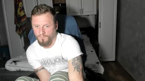 Snapshot of alexyno2020 chatting on 26, 10, 2025 alexyno2022 ONLYFANS online show from 26, 10, 2025