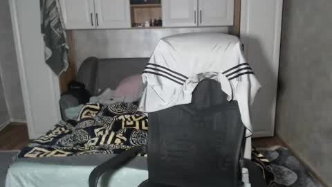 Snapshot of alexyno2020 chatting on 14, 11, 2025 alexyno2022 ONLYFANS online show from 14, 11, 2025