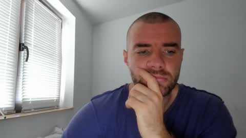 alfiesolomons87 online show from 29, 10, 2025